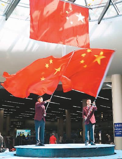 痛心!男子被飞机碾轧身亡