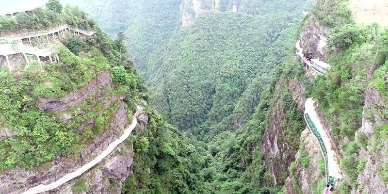 王建中在督查安全生产时强调: 压紧压实责任 做实做细工作 全力维护岁末年初社会大局安全稳定